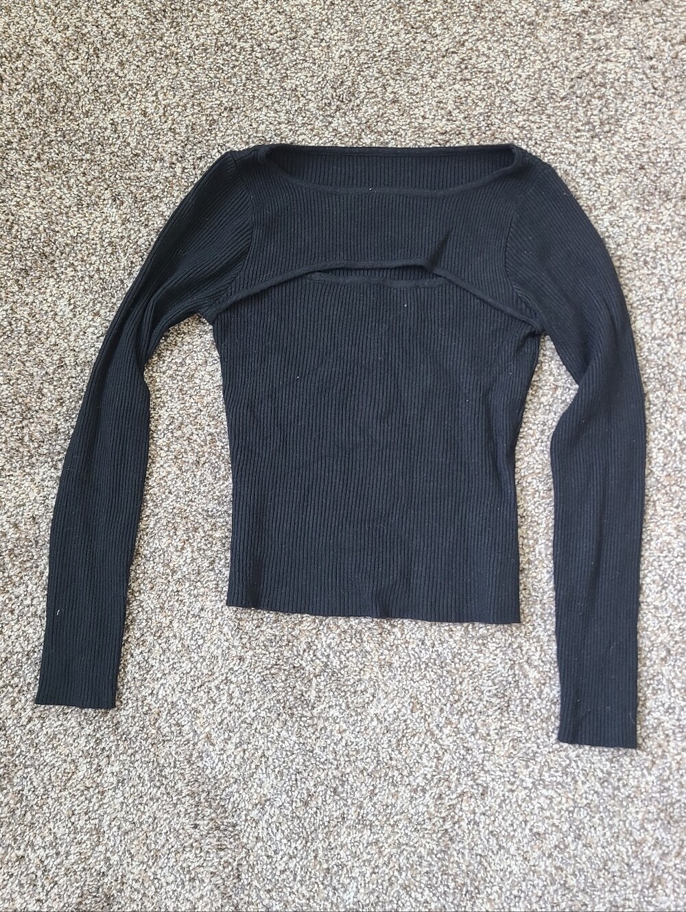 Black Ribbed Long Sleeve With A Keyhole Size S